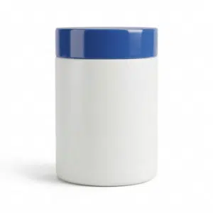 Pote cosmético de 1kg em plástico PEAD branco leitoso fosco com tampa azul médio de rosca, design ombrado profissional para cremes e máscaras, fundo branco.