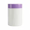 Pote cosmético de 1kg em plástico PEAD branco leitoso fosco com tampa lilás de rosca, embalagem ombrada profissional para máscaras capilares e cremes, fundo branco.